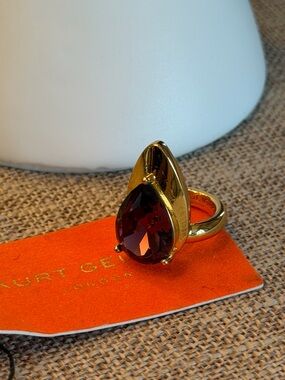 Kurt Geiger Teardrop Gold Crystal Nail Ring in Deep Purple rare